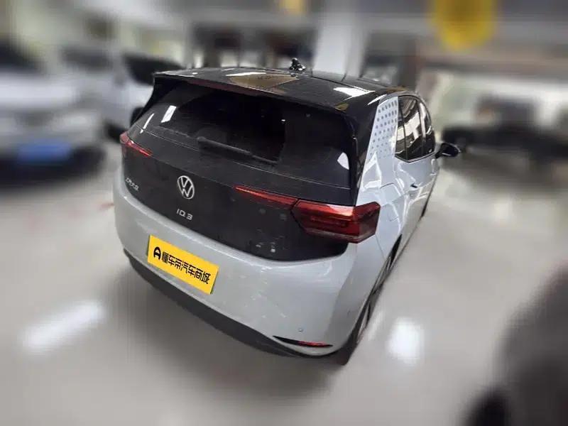 Volkswagen ID.3 2022 Intelligent Edition — миниатюра 4