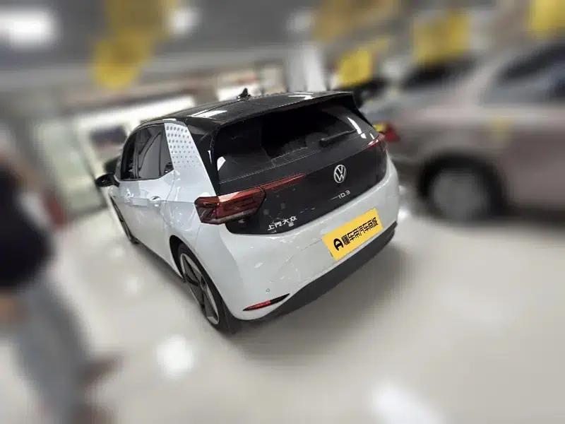 Volkswagen ID.3 2022 Intelligent Edition — миниатюра 6