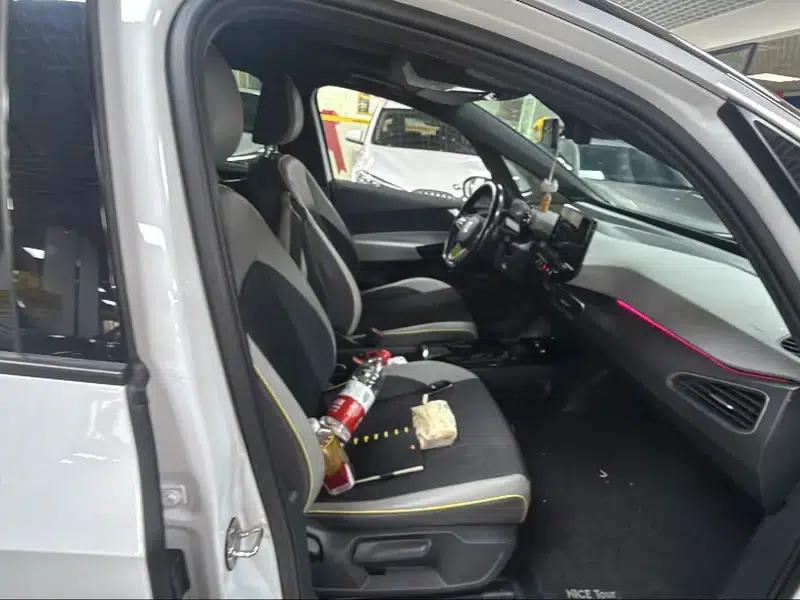 Volkswagen ID.3 2022 Intelligent Edition — миниатюра 8