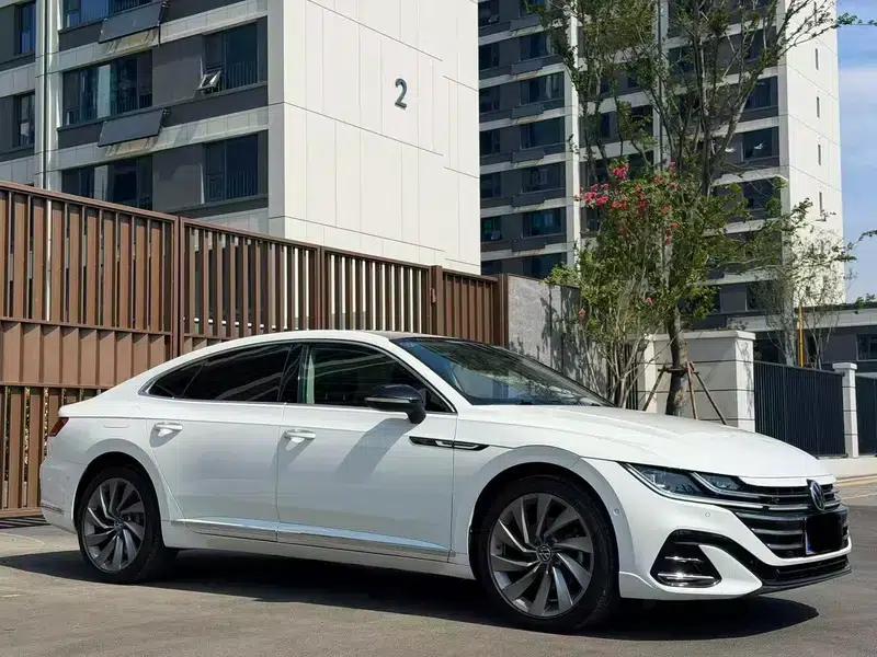 Volkswagen CC 2021 380TSI Striking Edition — миниатюра 3