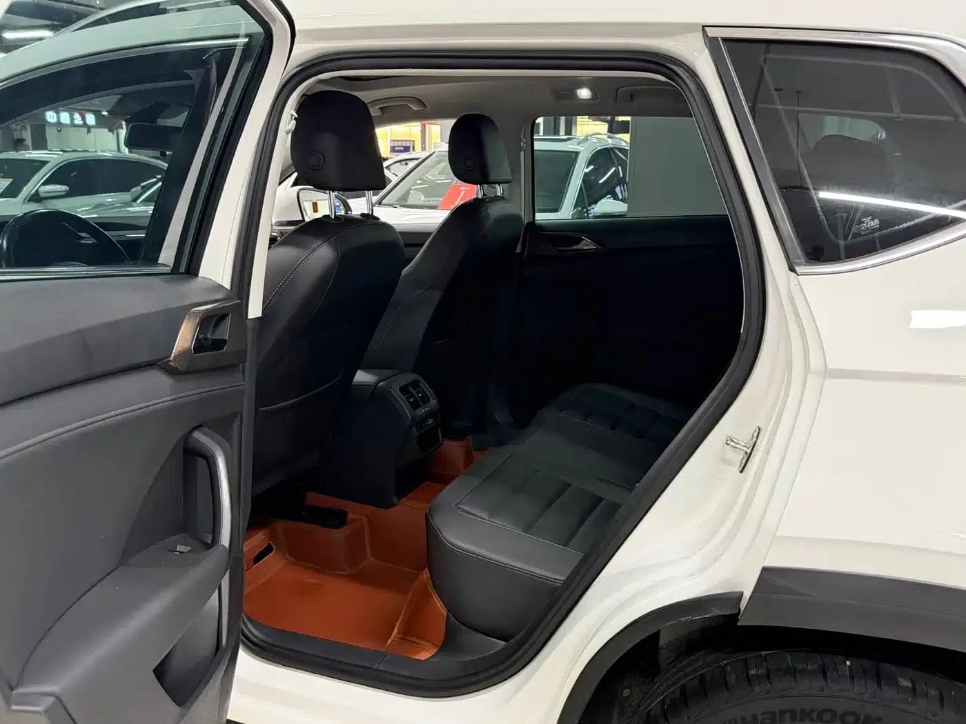 Tharu 2022 280TSI 2WD Luxury Edition — миниатюра 11
