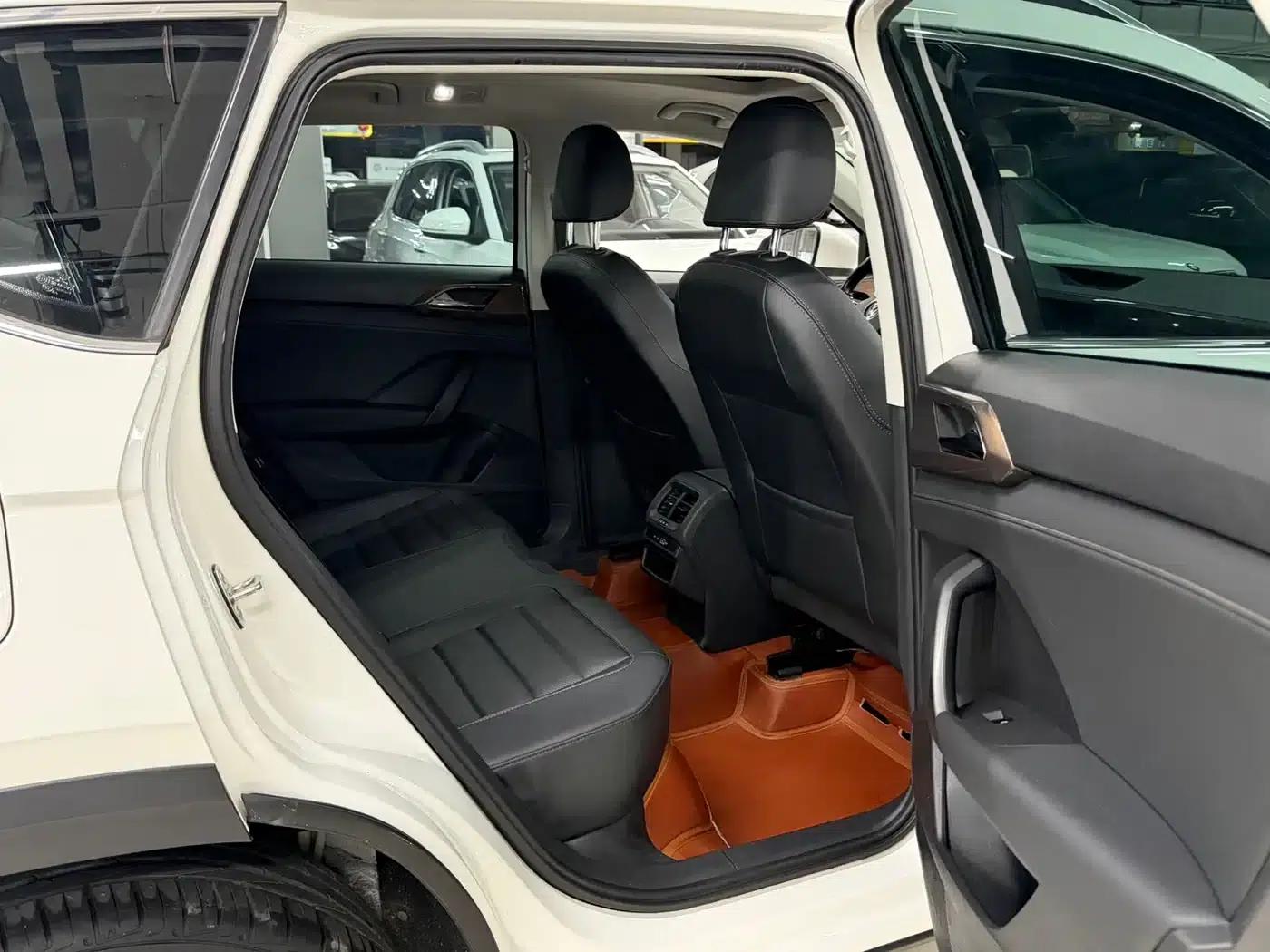 Tharu 2022 280TSI 2WD Luxury Edition — миниатюра 12