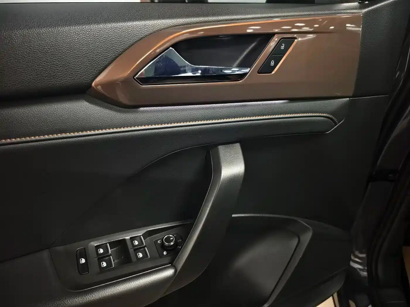 Tharu 2019 280TSI 2WD Flagship Edition (China VI Emission Standard) — миниатюра 4
