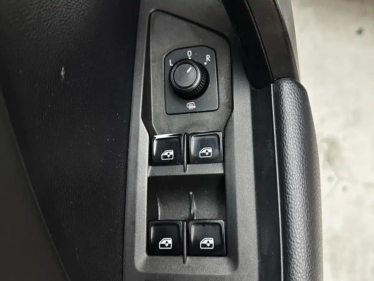 Tharu 2021 280TSI 2WD Luxury Edition PLUS — миниатюра 13