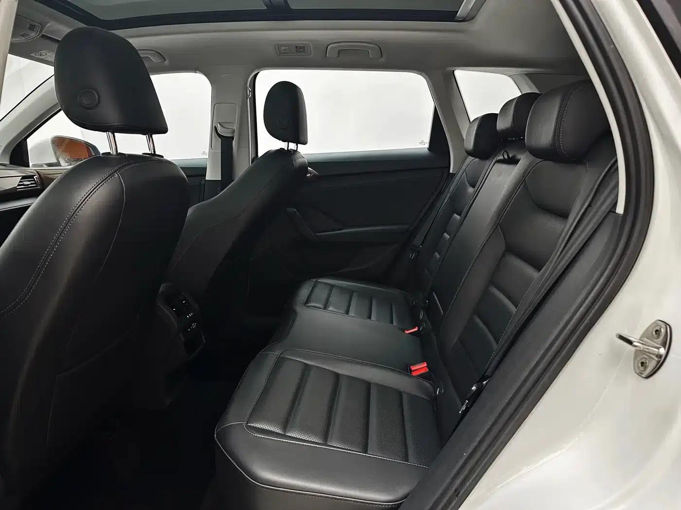 Tharu 2021 280TSI 2WD Luxury Edition PLUS — миниатюра 14