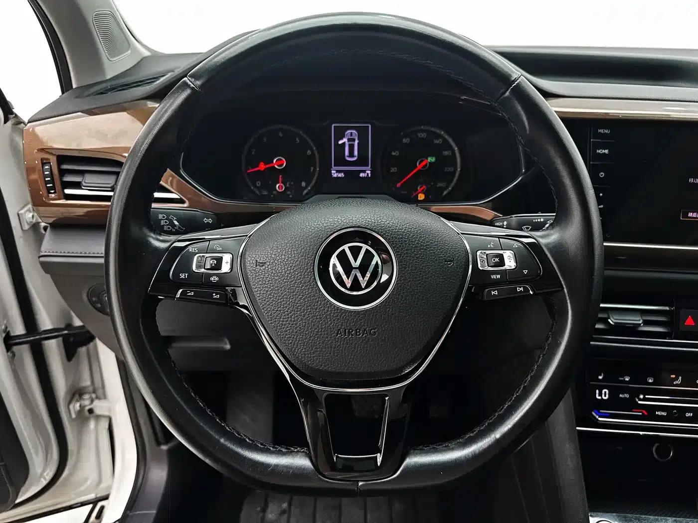 Tharu 2021 280TSI 2WD Luxury Edition PLUS — миниатюра 20