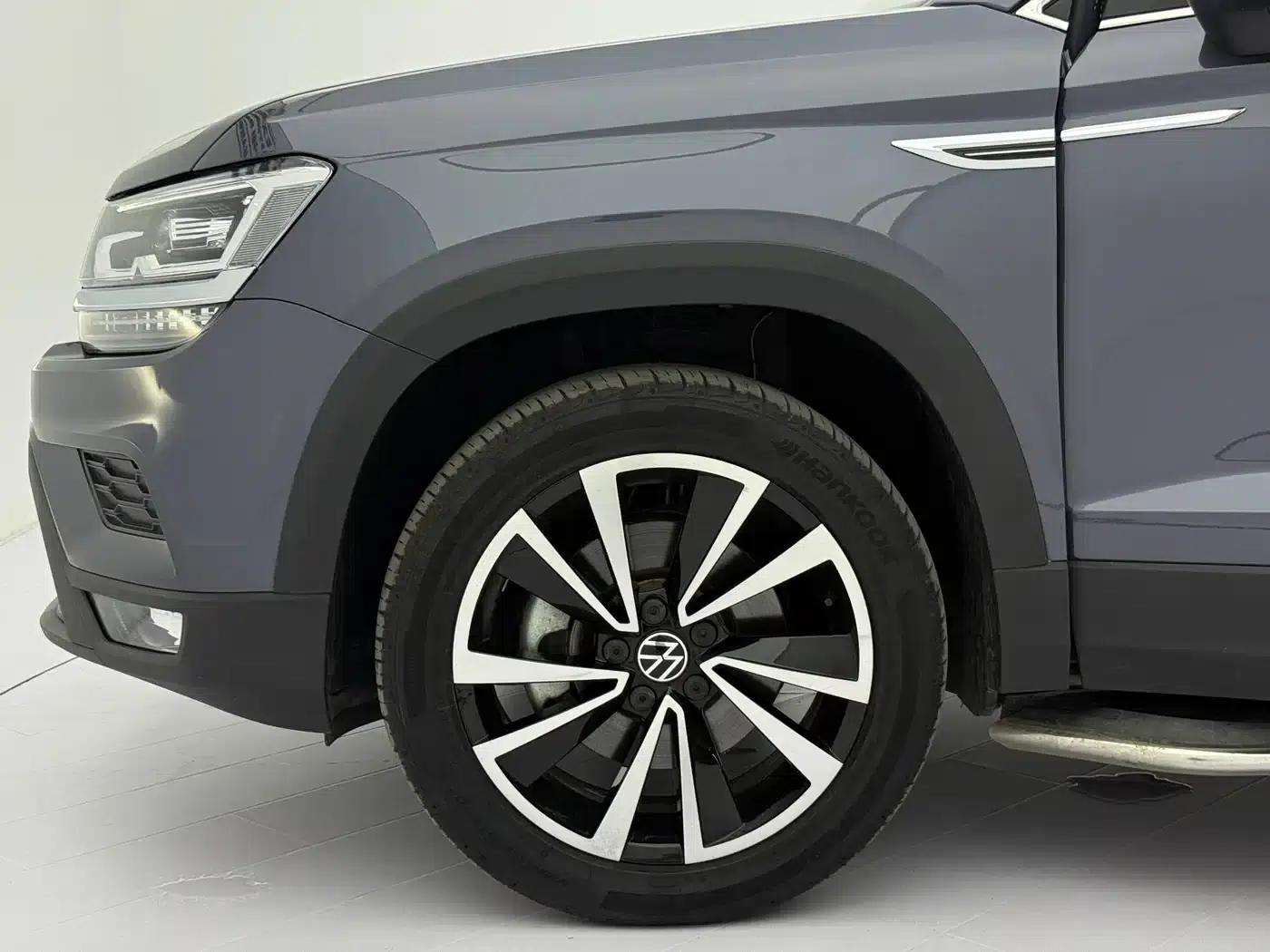 Tharu 2021 280TSI 2WD Luxury Edition PLUS — миниатюра 20