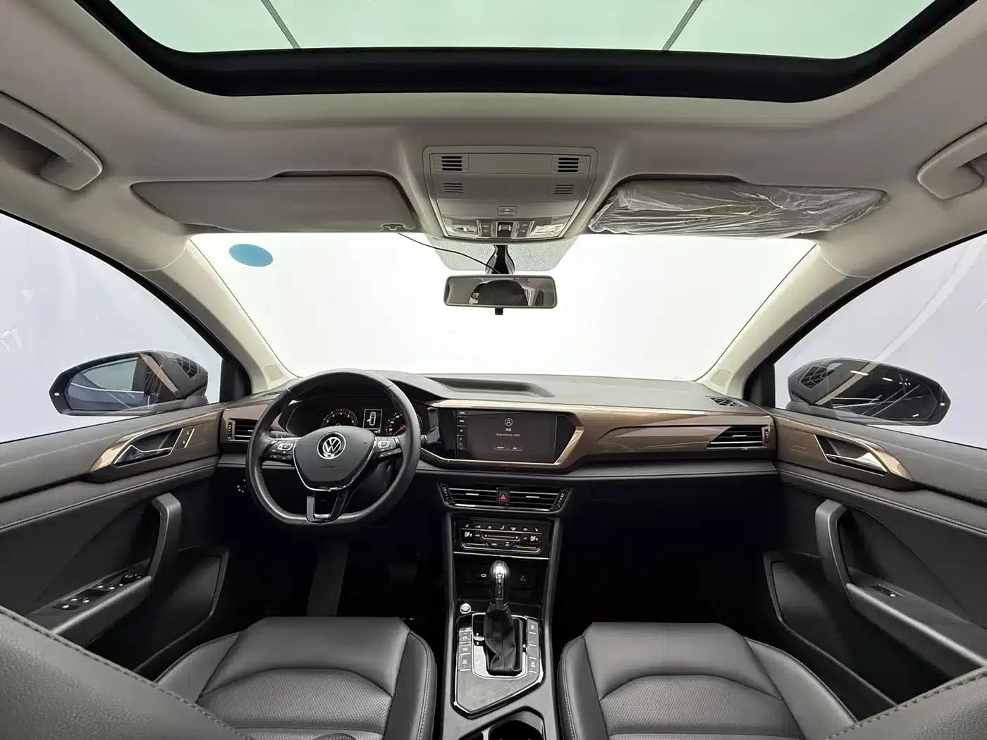 Tharu 2021 280TSI 2WD Luxury Edition PLUS — миниатюра 9