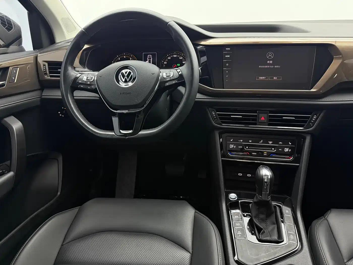 Tharu 2021 280TSI 2WD Luxury Edition PLUS — миниатюра 10