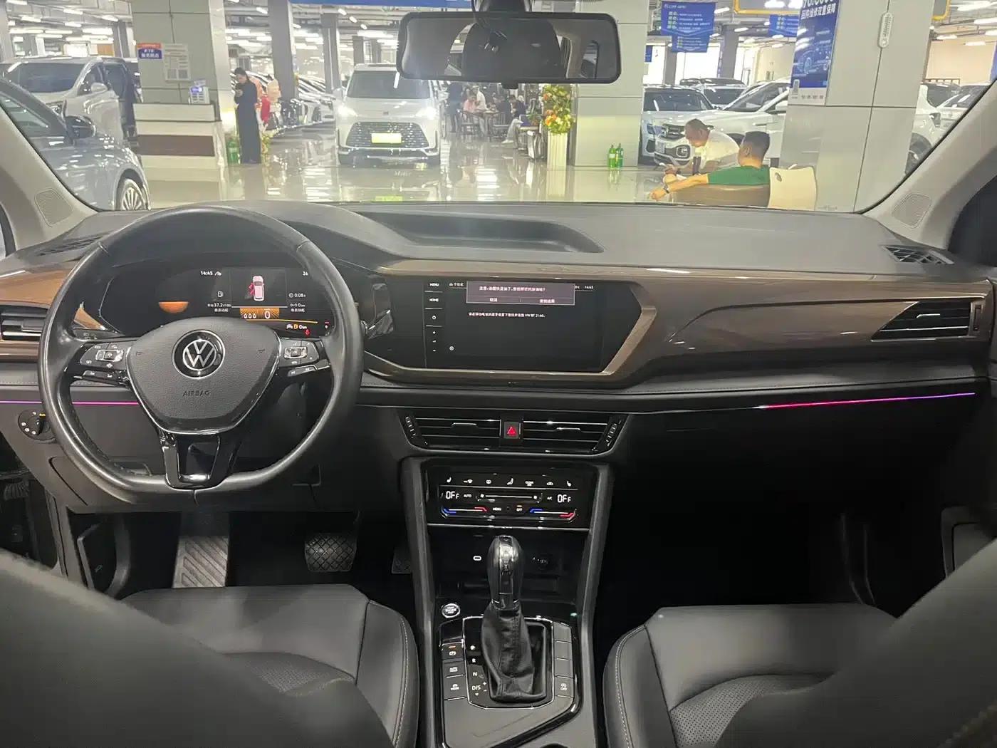 Tharu 2022 280TSI 2WD Luxury Edition — миниатюра 12