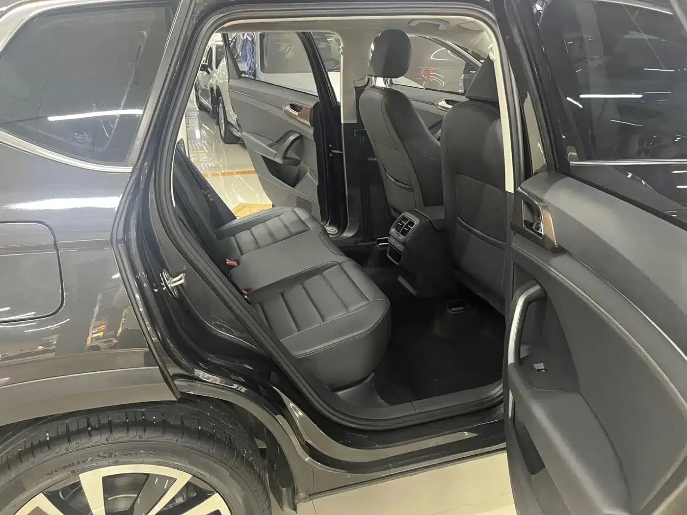 Tharu 2022 280TSI 2WD Luxury Edition — миниатюра 9
