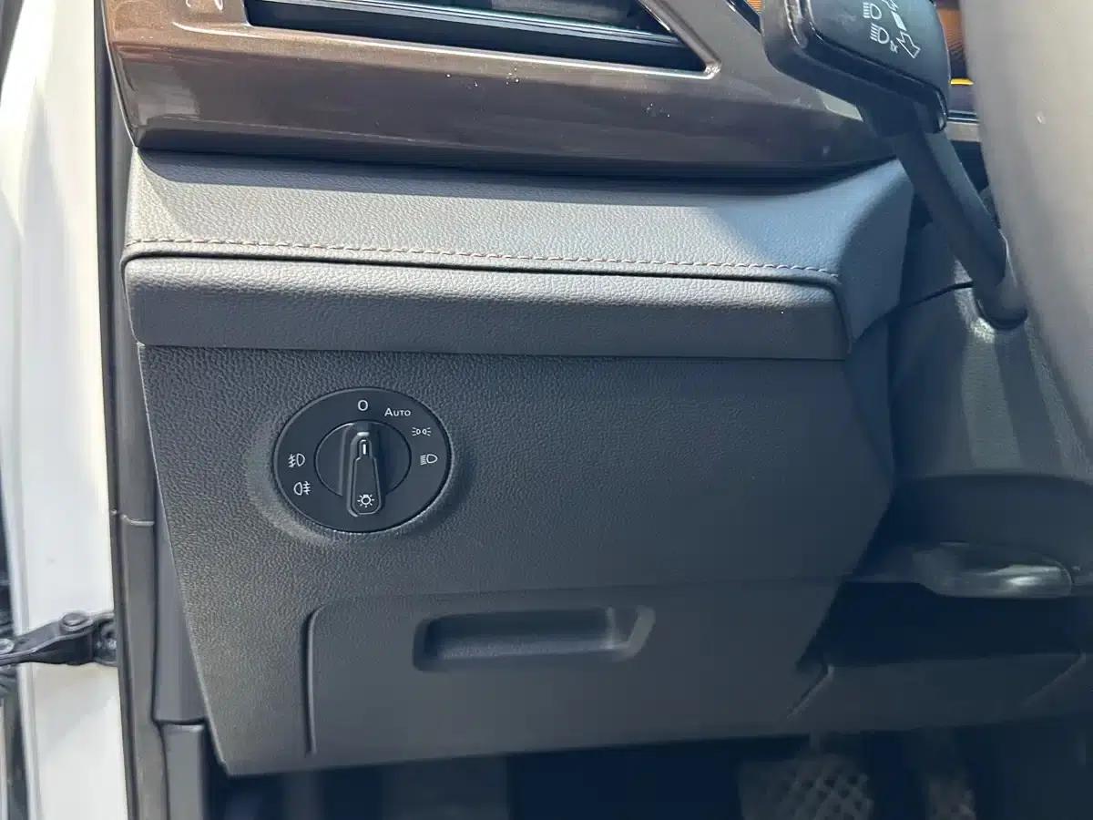 Tharu 2022 280TSI 2WD Luxury Edition — миниатюра 20