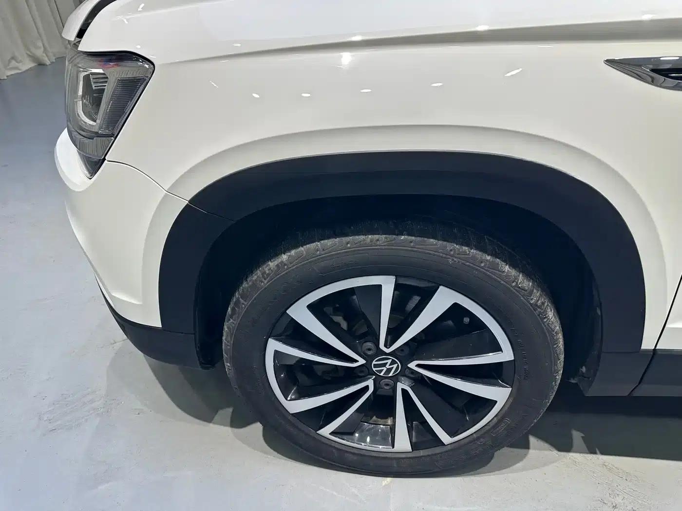 Tharu 2022 280TSI 2WD Luxury Edition — миниатюра 21
