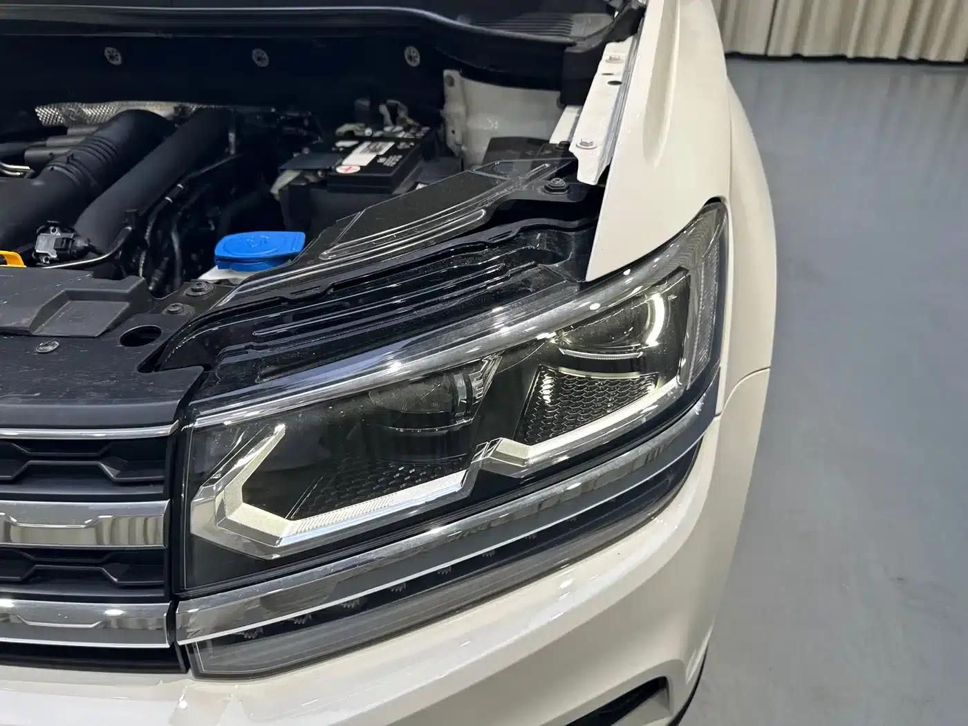 Tharu 2022 280TSI 2WD Luxury Edition — миниатюра 29