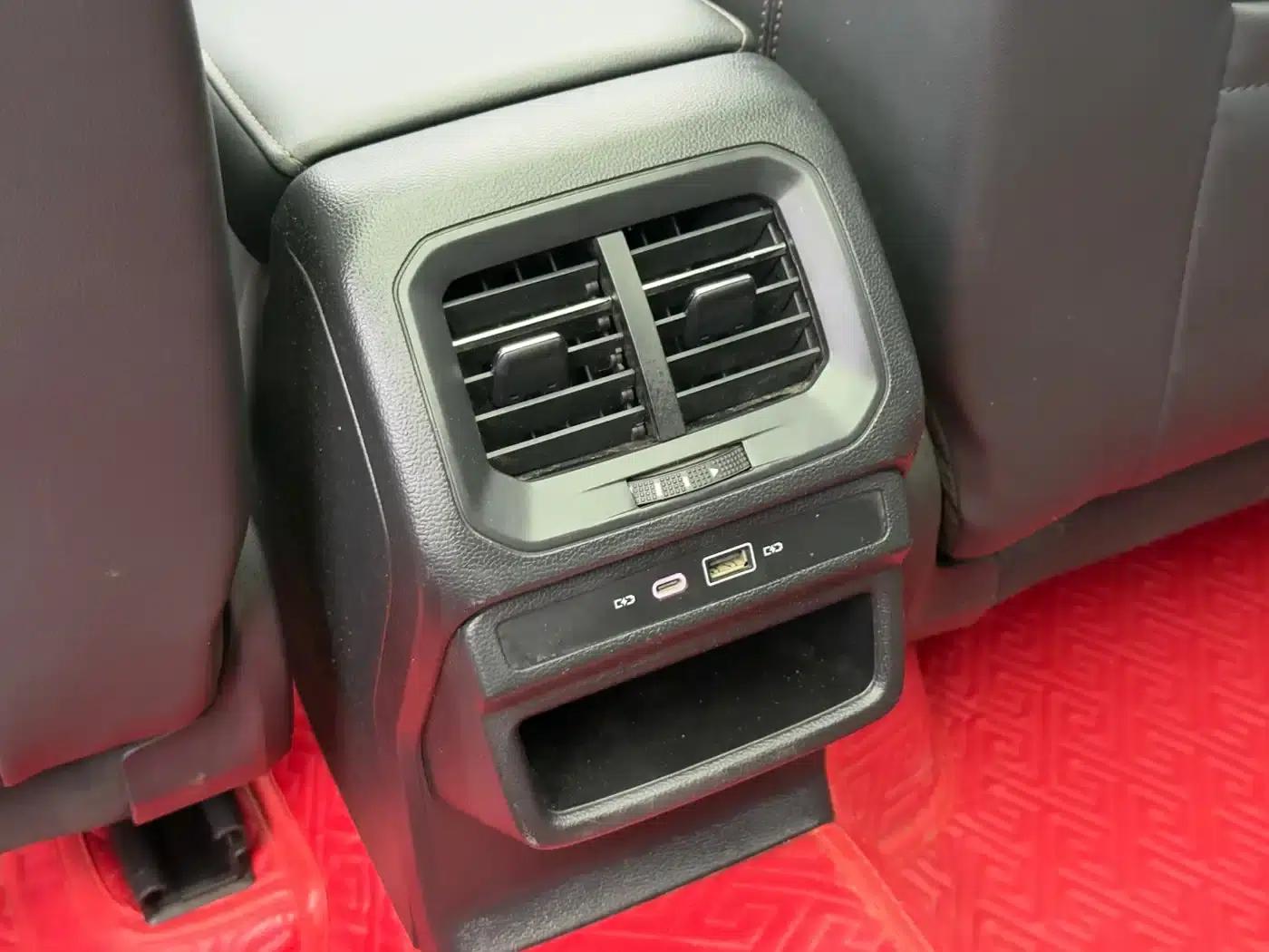 Tharu 2022 280TSI 2WD Luxury Edition — миниатюра 17