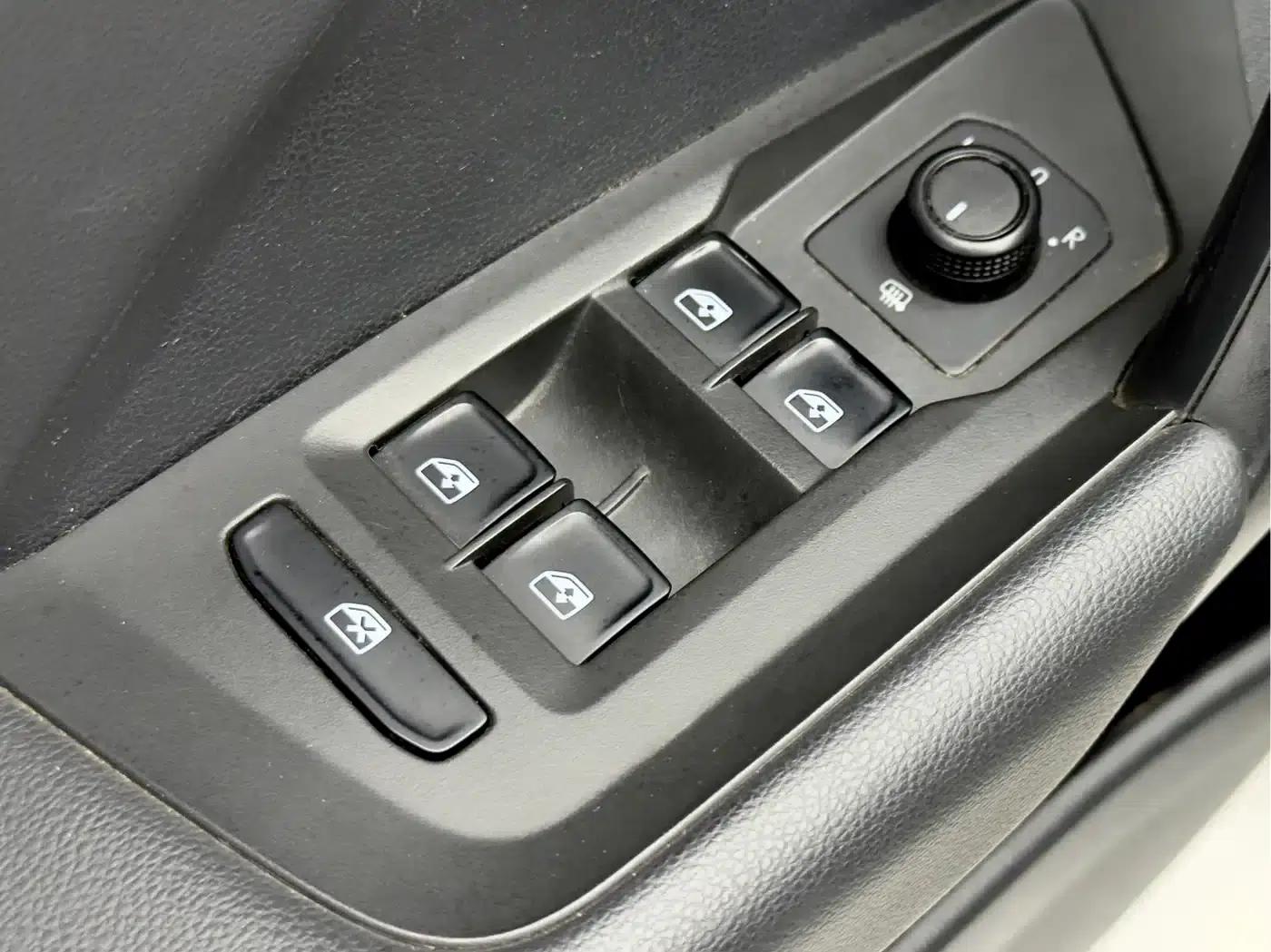 Tharu 2022 280TSI 2WD Luxury Edition — миниатюра 7