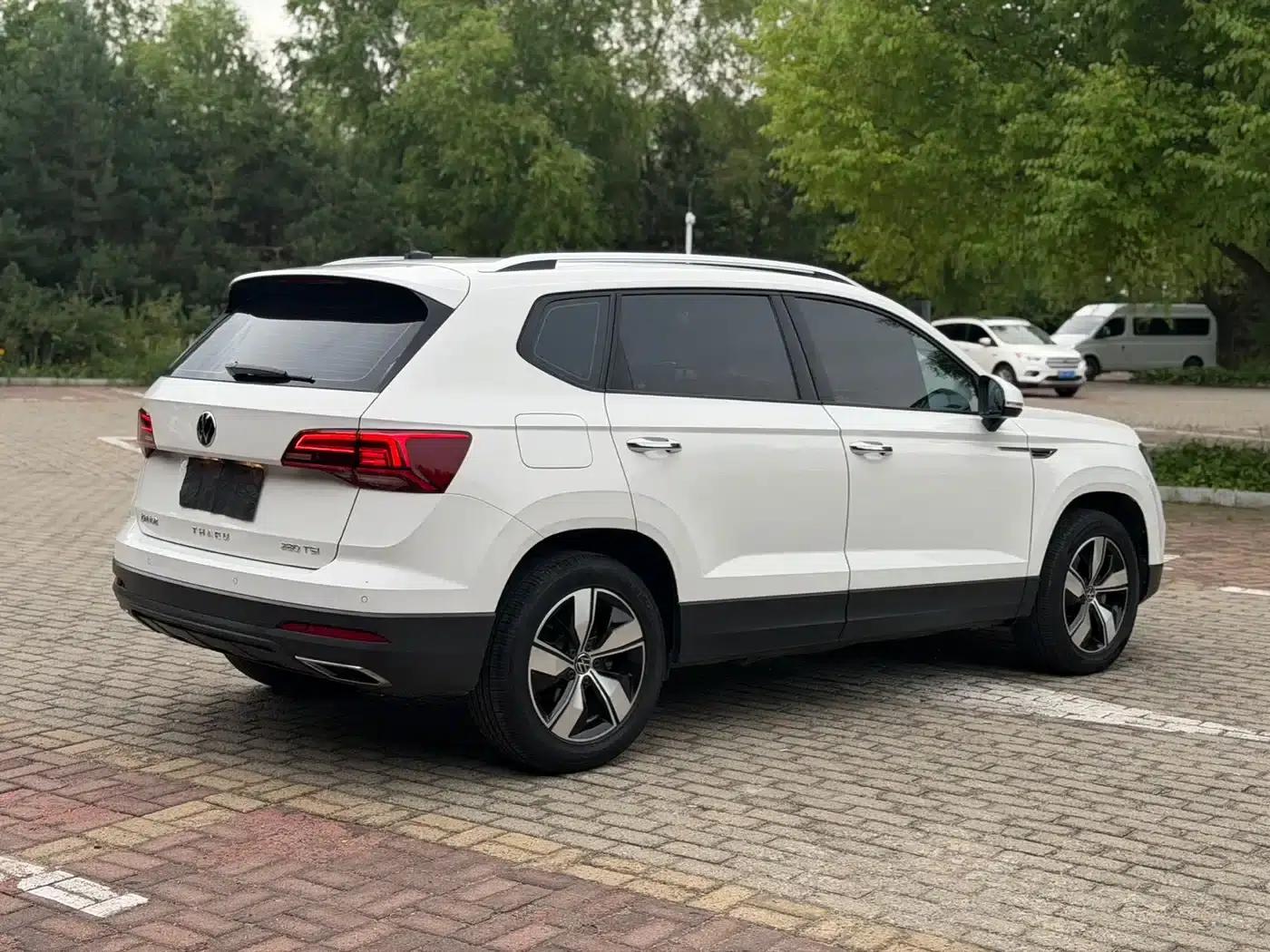 Tharu 2022 280TSI 2WD Luxury Edition — миниатюра 4