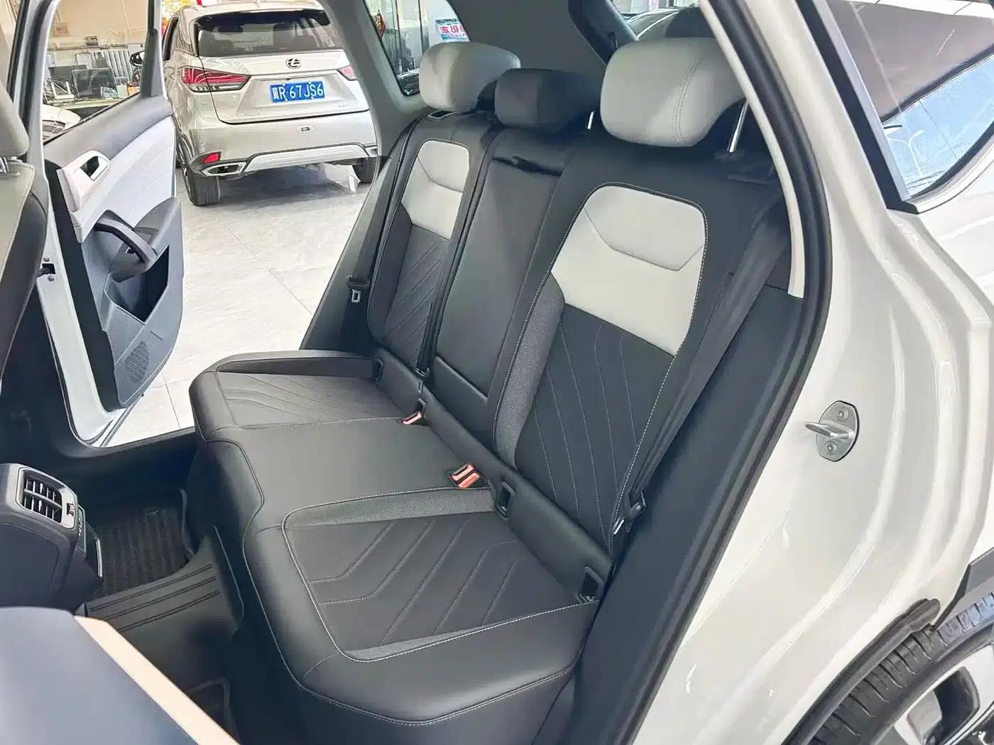 Tharu 2024 300TSI 2WD Full Moon Edition — миниатюра 13