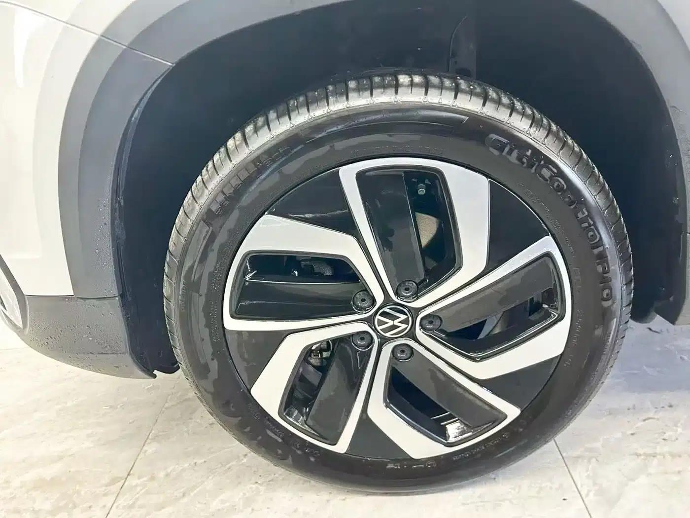 Tharu 2024 300TSI 2WD Full Moon Edition — миниатюра 22