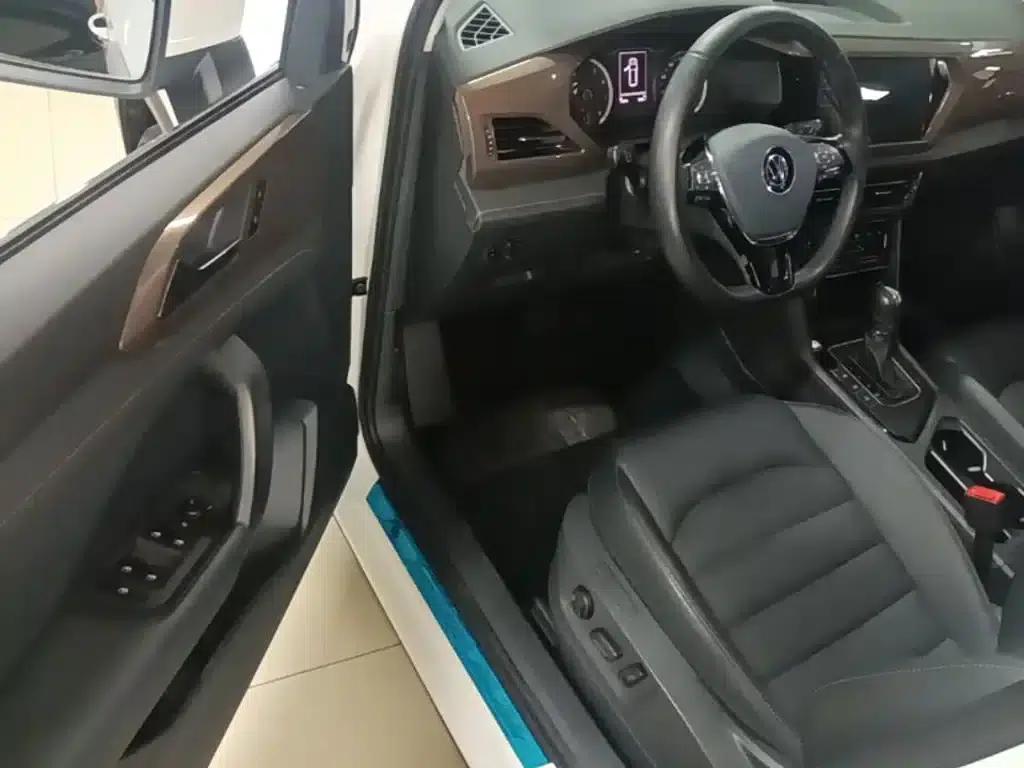 Tharu 2020 280TSI 2WD Luxury PLUS (China VI Emission Standard) — миниатюра 16