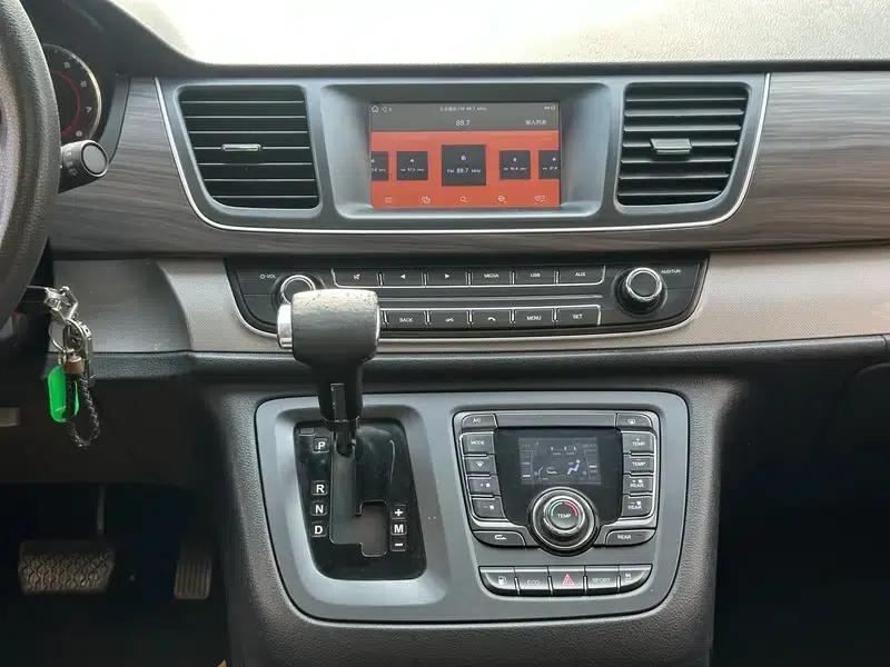 Maxus G10 2019 PLUS 2.0T Automatic Elite Edition (National VI Emission Standard) — миниатюра 13