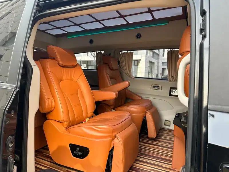 Maxus G10 2016 2.0T Automatic Rear-Wheel Drive 7-Seater Factory Custom Edition — миниатюра 15