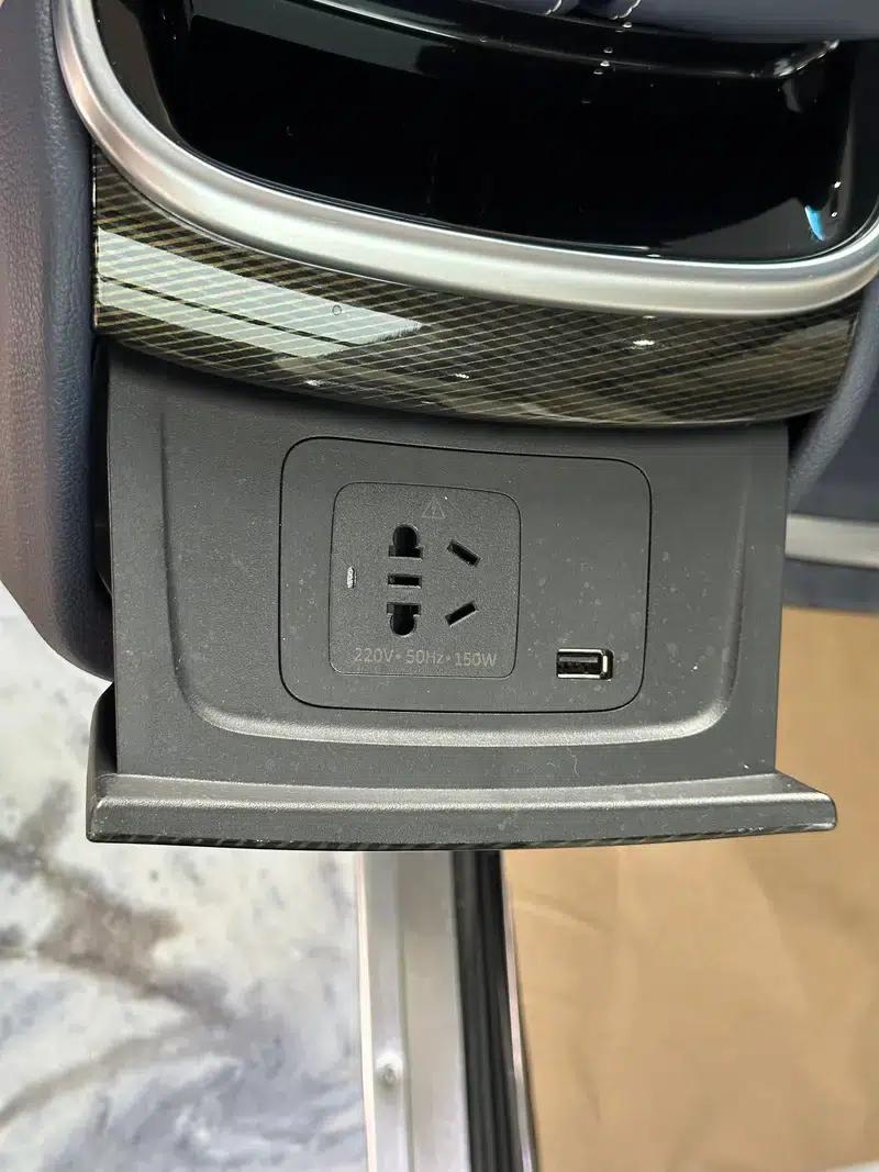 Maxus G90 2022 2.0T Interstellar Flagship Edition — миниатюра 9