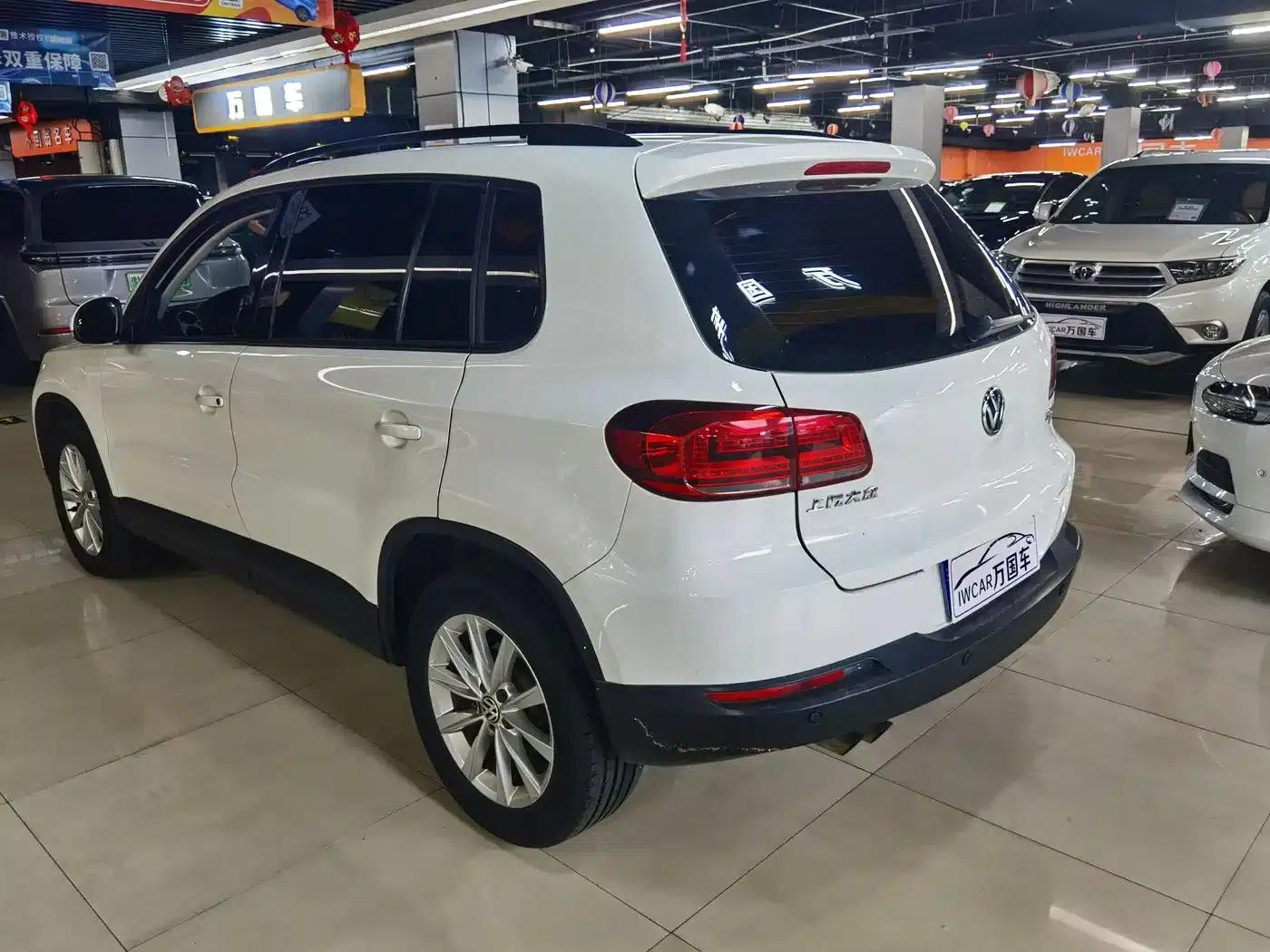 Tiguan 2017 300TSI Automatic 2WD Silk Road Comfort Edition — миниатюра 3