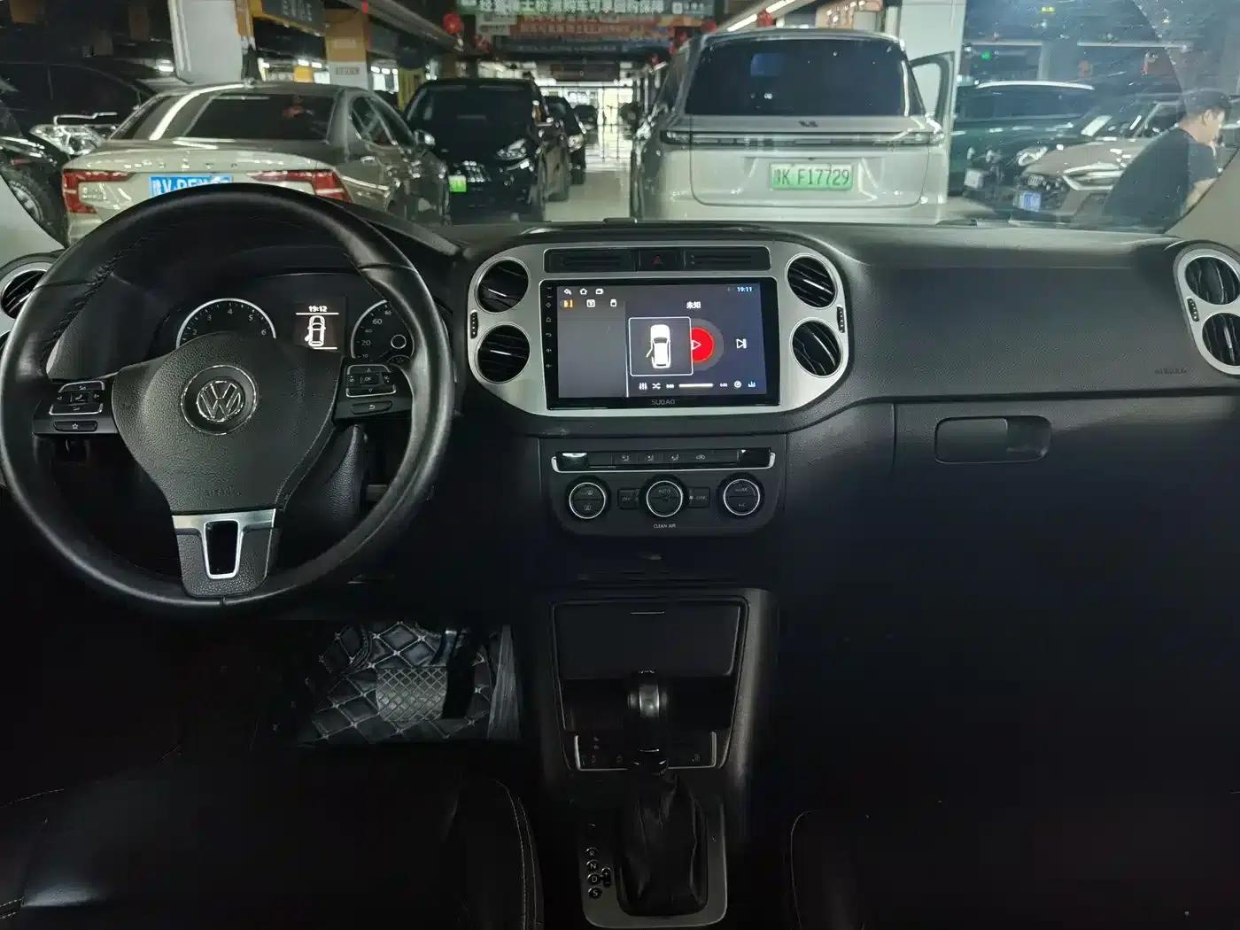 Tiguan 2017 300TSI Automatic 2WD Silk Road Comfort Edition — миниатюра 9