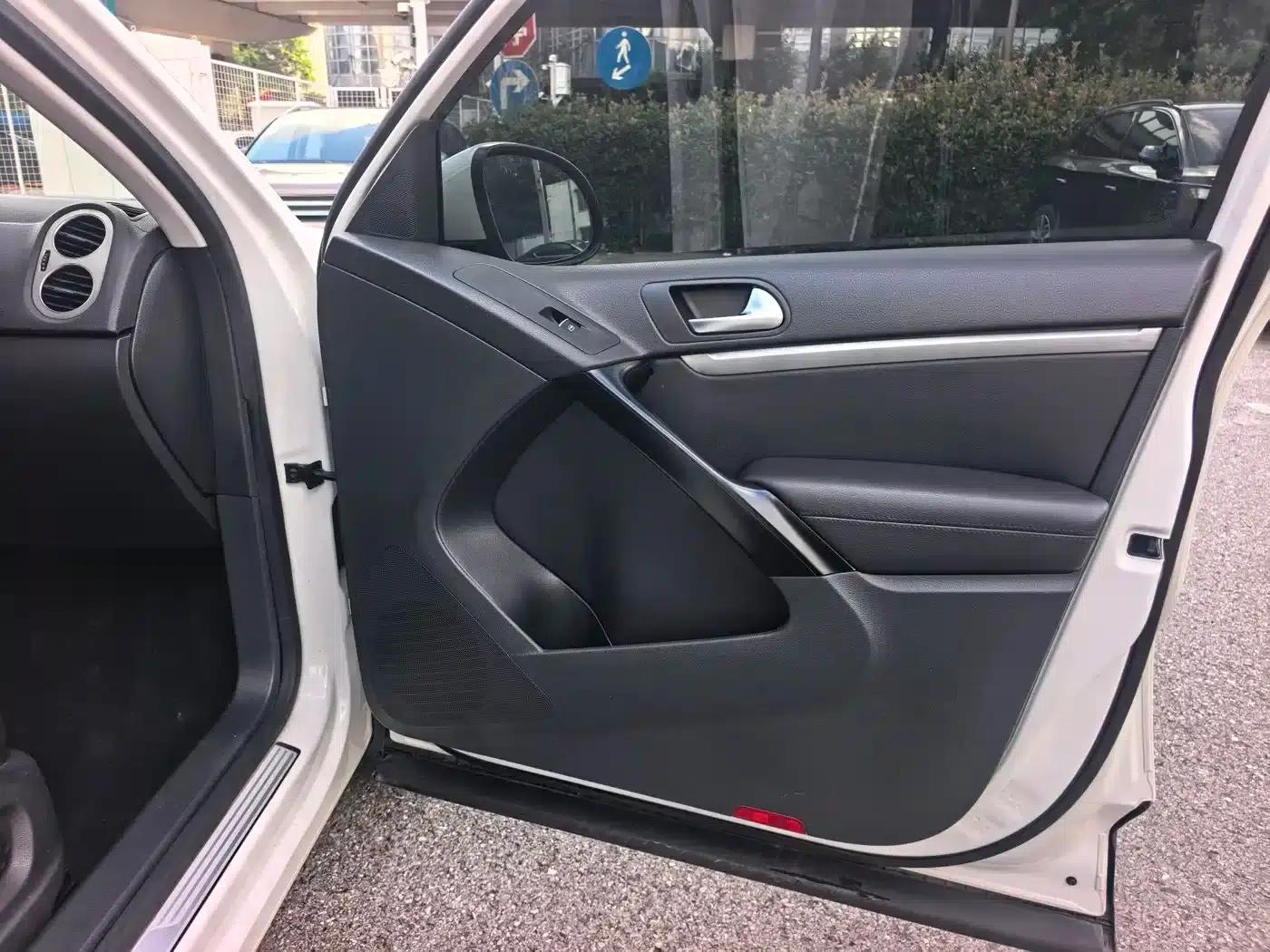 Tiguan 2013 1.8TSI Automatic 2WD Luxury — миниатюра 13