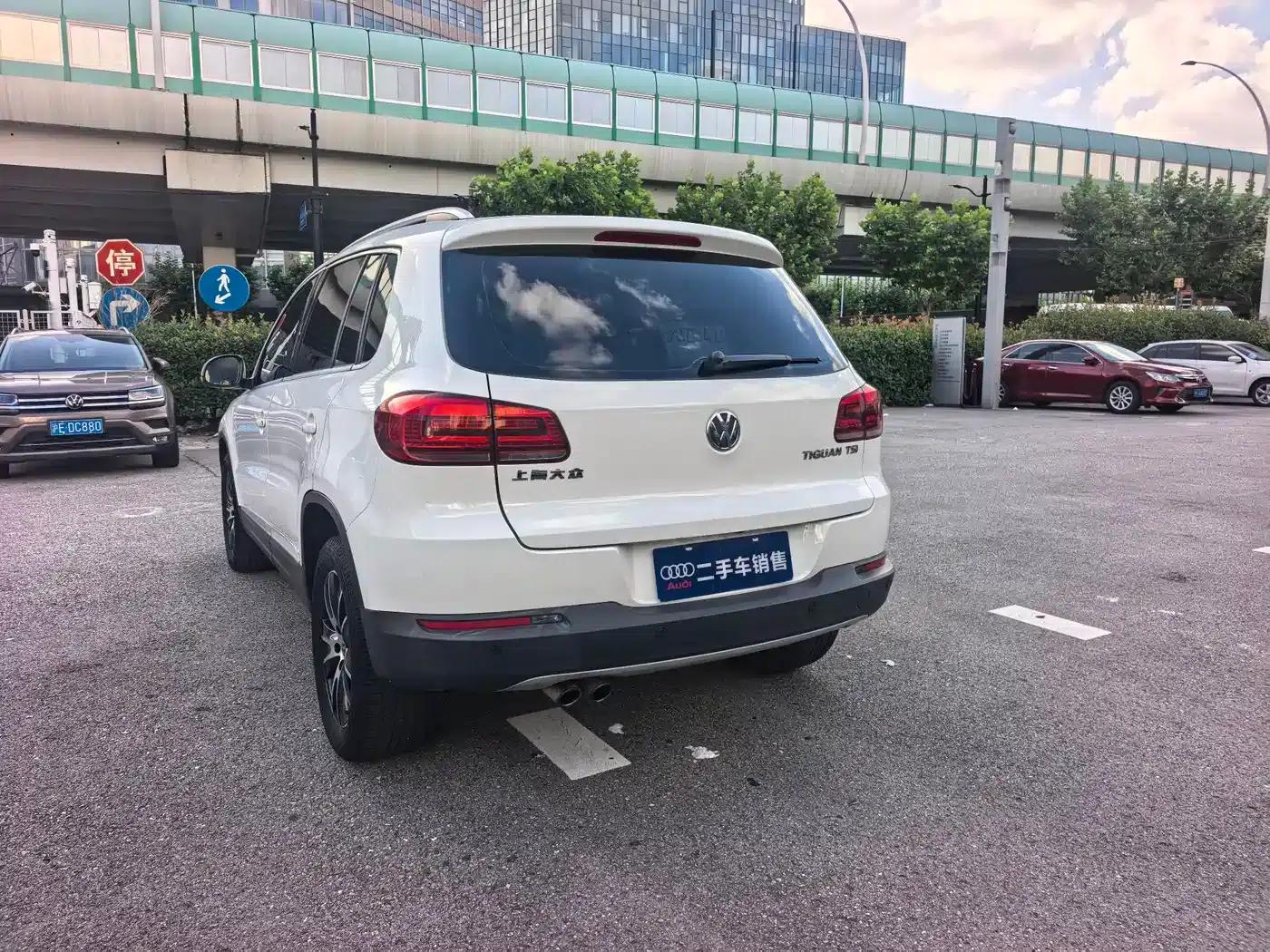 Tiguan 2013 1.8TSI Automatic 2WD Luxury — миниатюра 5
