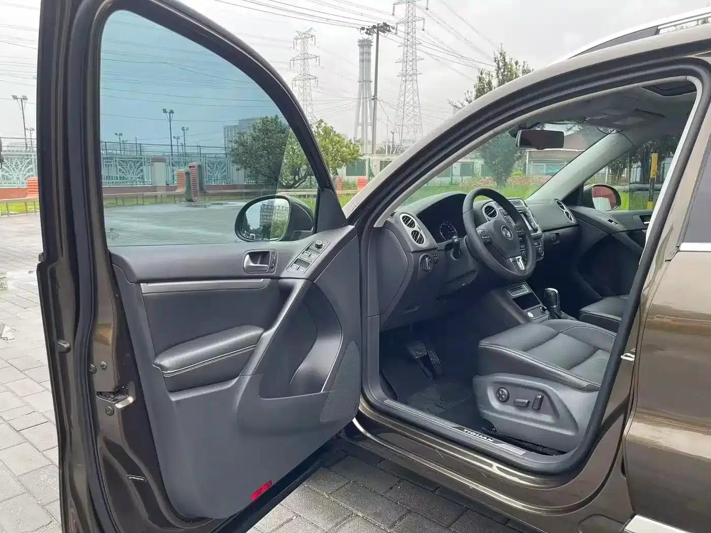 2016 Volkswagen Tiguan 300TSI Automatic 4WD Luxury Edition — миниатюра 12