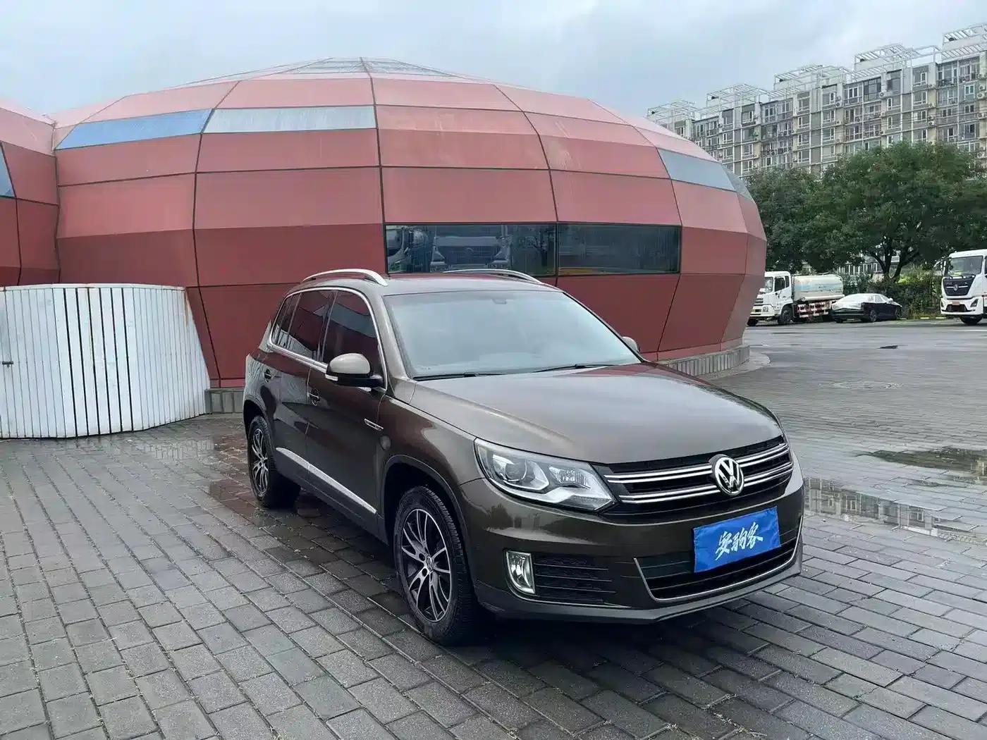 2016 Volkswagen Tiguan 300TSI Automatic 4WD Luxury Edition — миниатюра 3