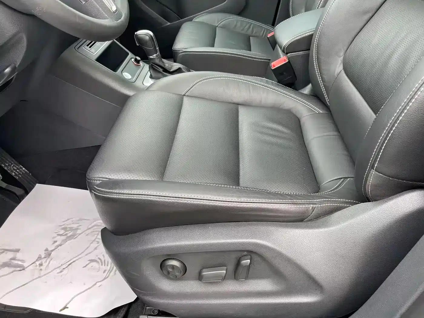2016 Volkswagen Tiguan 300TSI Automatic 4WD Luxury Edition — миниатюра 23