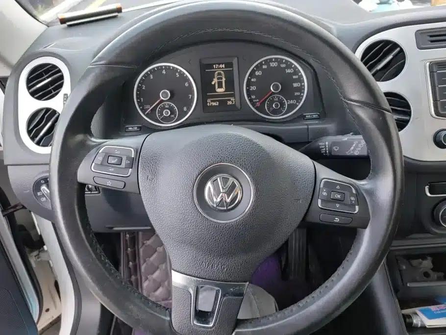Tiguan 2017 300TSI Automatic 2WD Silk Road Comfort Edition — миниатюра 15