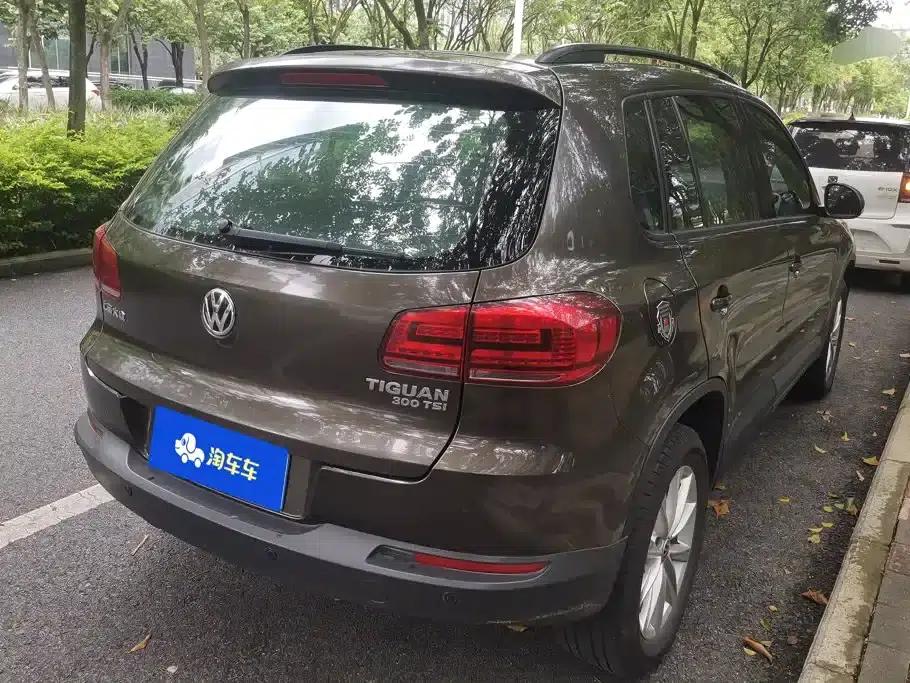 2016 Volkswagen Tiguan 300TSI Automatic 2WD Comfort Edition — миниатюра 3