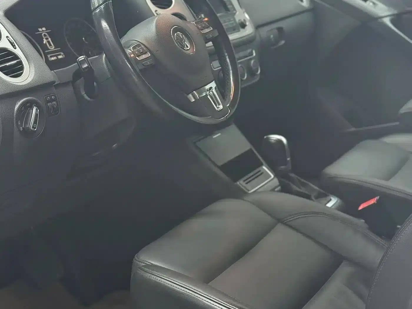 2013 Volkswagen Tiguan 1.8TSI Automatic 2WD Comfort Edition — миниатюра 4