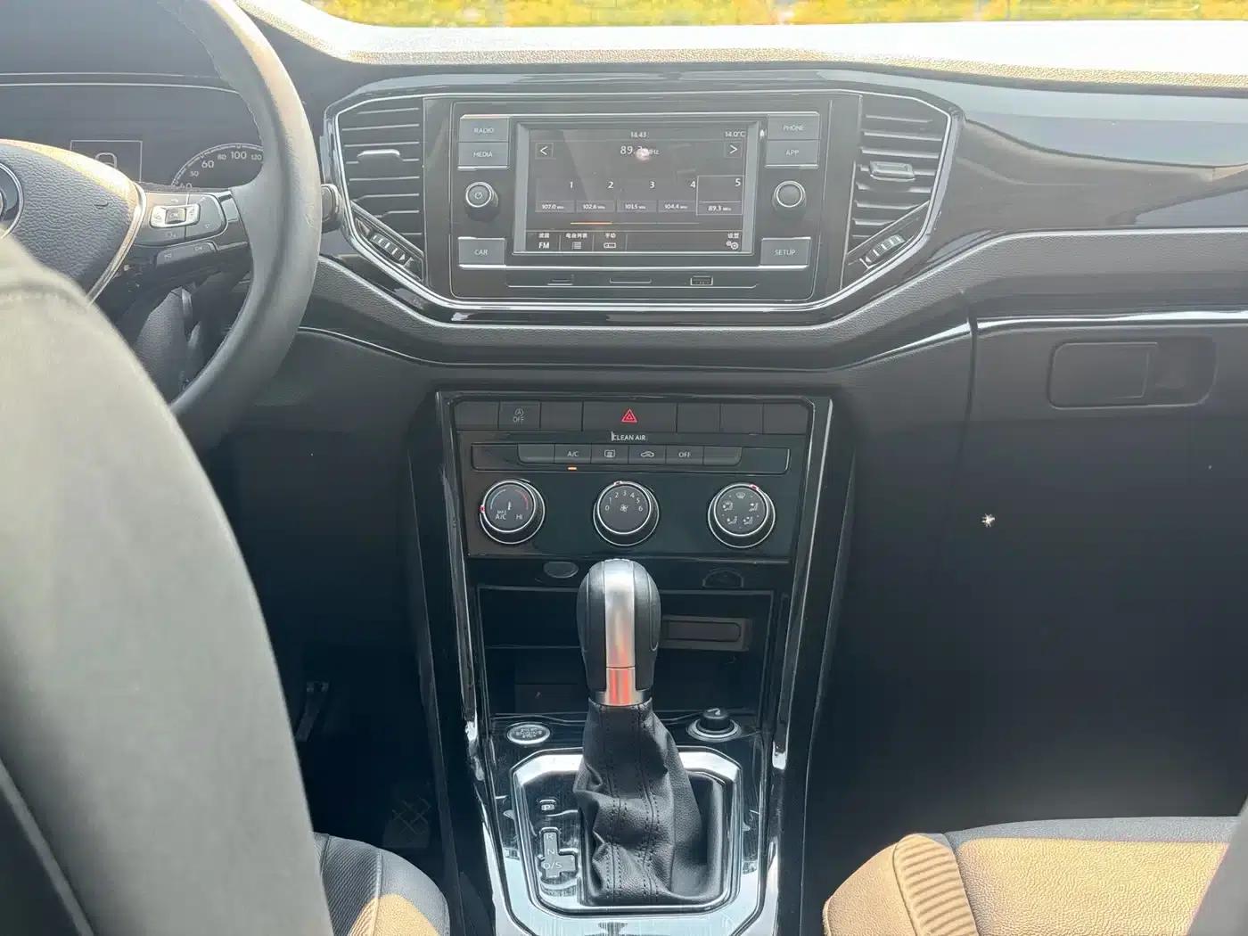 2018 T-ROC 280TSI DSG 2WD Comfort Model (National V Emission Standard) — миниатюра 9