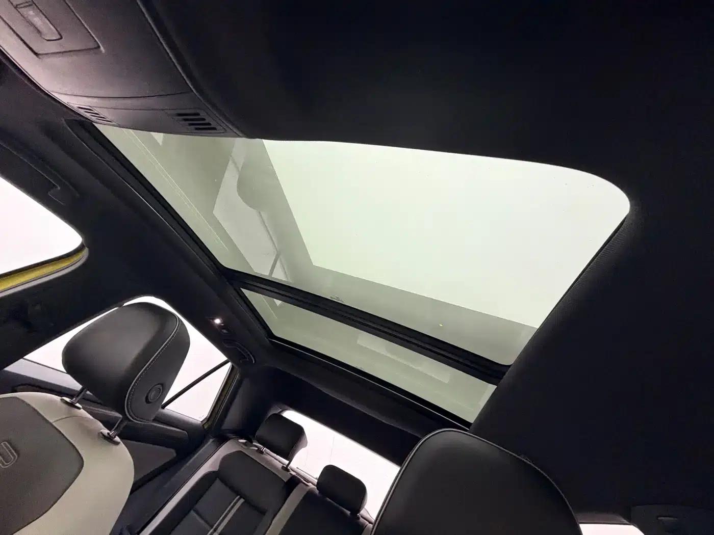 2023 T-ROC 300TSI DSG 2WD Starlight Edition — миниатюра 13