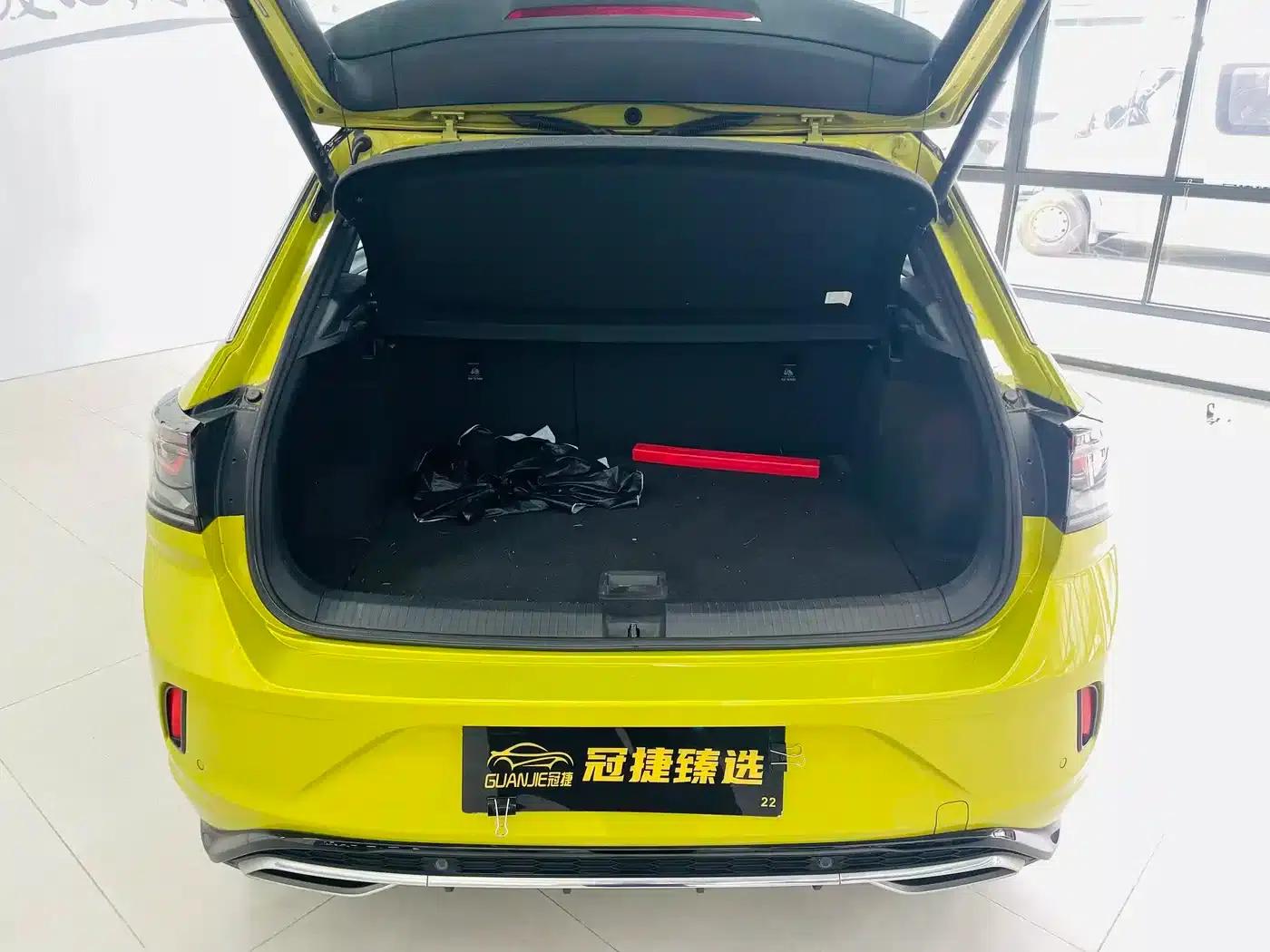 2023 T-ROC 300TSI DSG 2WD Starlight Edition — миниатюра 14