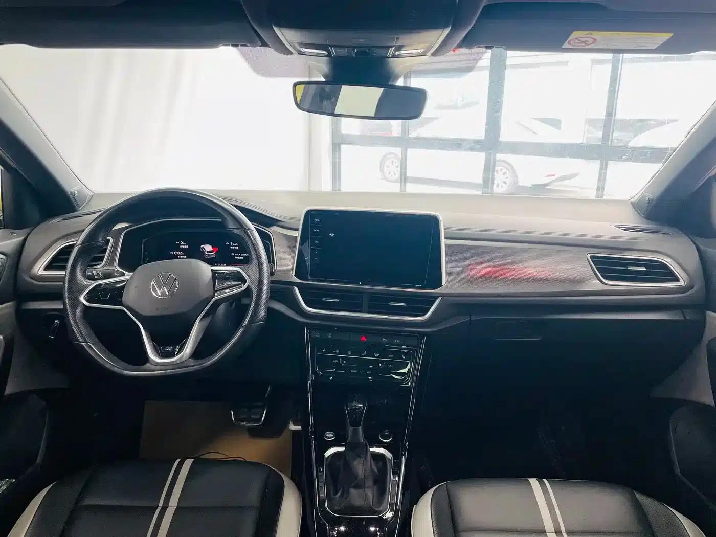 2023 T-ROC 300TSI DSG 2WD Starlight Edition — миниатюра 7