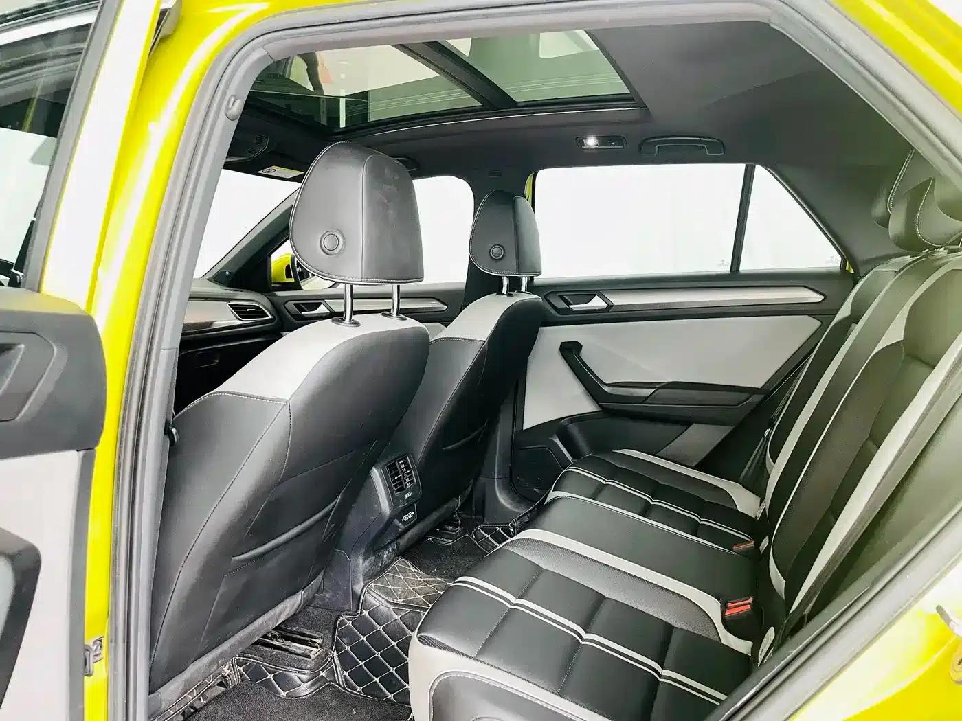 2023 T-ROC 300TSI DSG 2WD Starlight Edition — миниатюра 9
