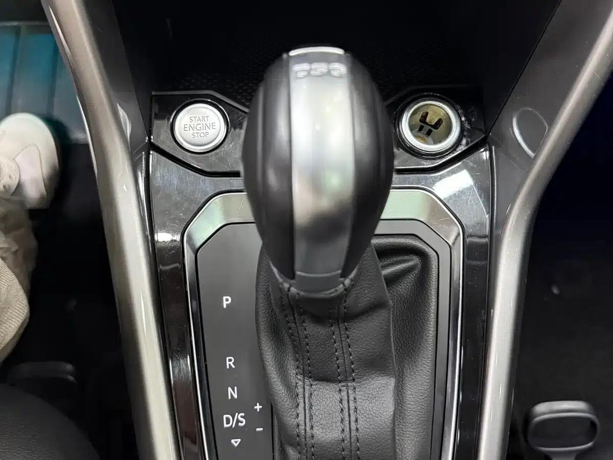 T-ROC 2022 280TSI DSG 2WD Elite PLUS — миниатюра 15