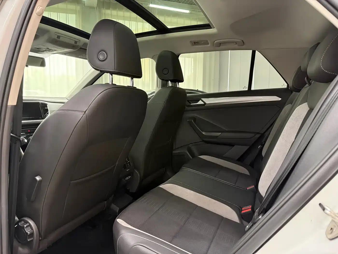 T-ROC 2022 280TSI DSG 2WD Elite PLUS — миниатюра 10