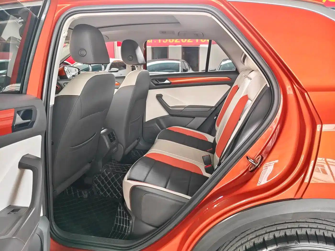 2018 T-ROC 280TSI DSG 4WD Comfort Model (National V Emission Standard) — миниатюра 4