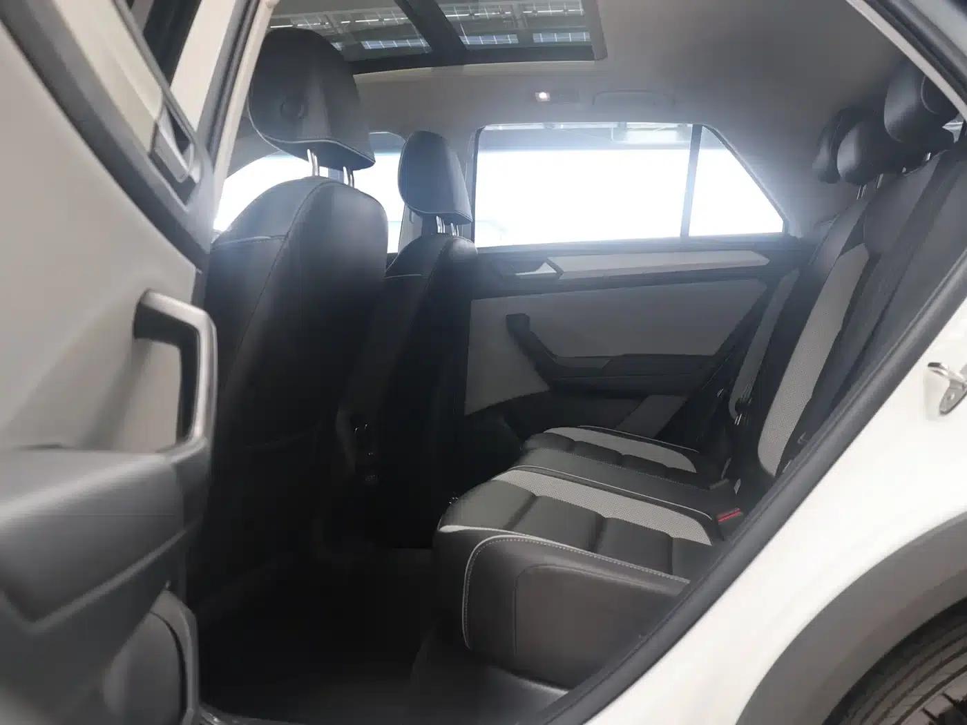 2023 T-ROC 280TSI DSG 2WD Time Edition — миниатюра 9