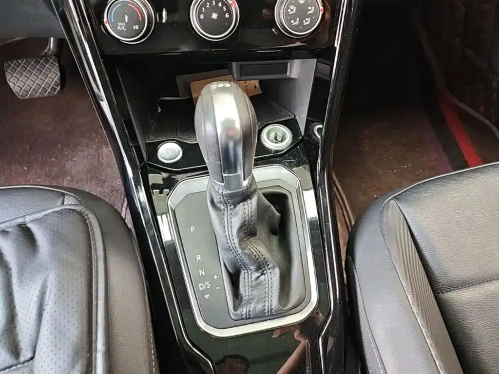 2018 T-ROC 280TSI DSG 2WD Comfort Model (National V Emission Standard) — миниатюра 14