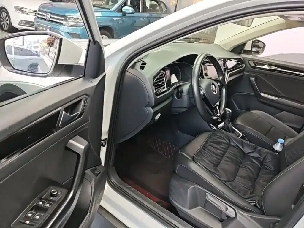 2018 T-ROC 280TSI DSG 2WD Comfort Model (National V Emission Standard) — миниатюра 16
