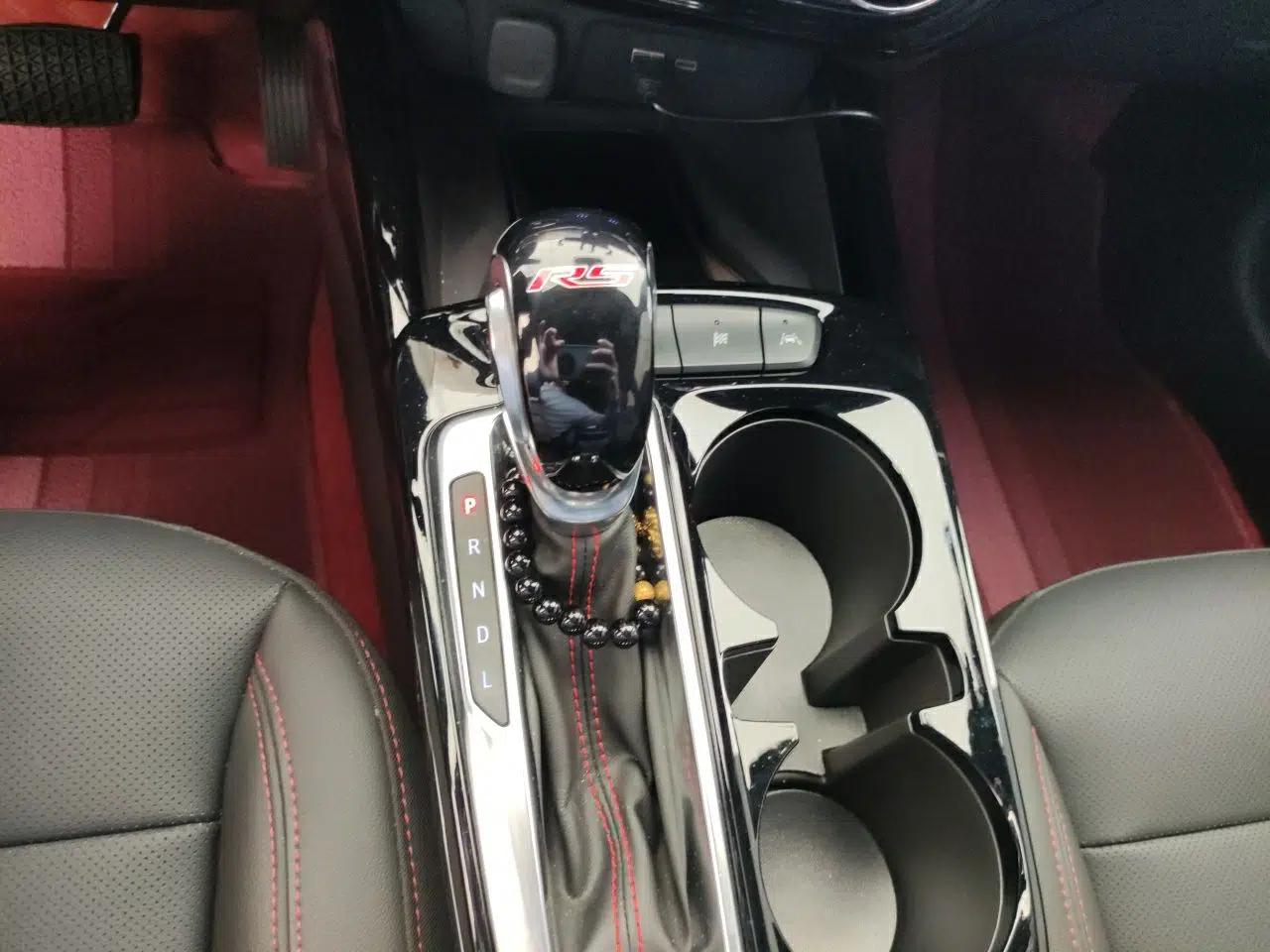 Chevrolet Seeker 2022 1.5T CVT RS Bee Wave Edition — миниатюра 14