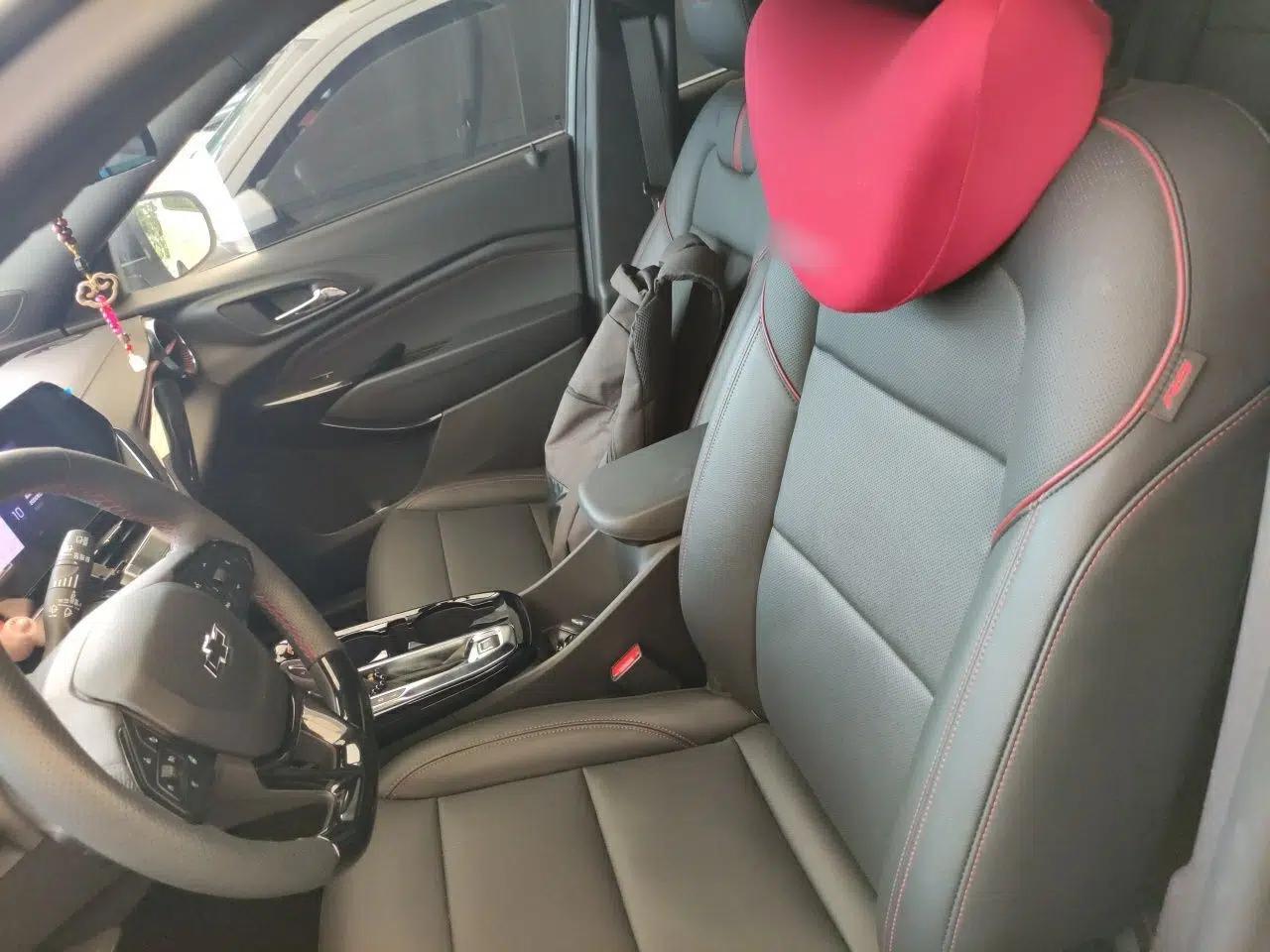 Chevrolet Seeker 2022 1.5T CVT RS Bee Wave Edition — миниатюра 15